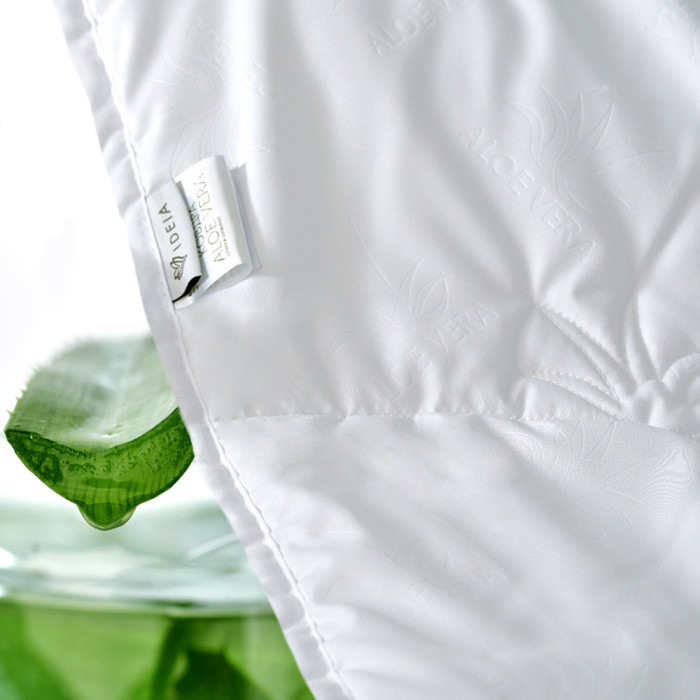 Ковдра  140*210 см всесезонна з просоченням тканини екстрактом Aloe Vera